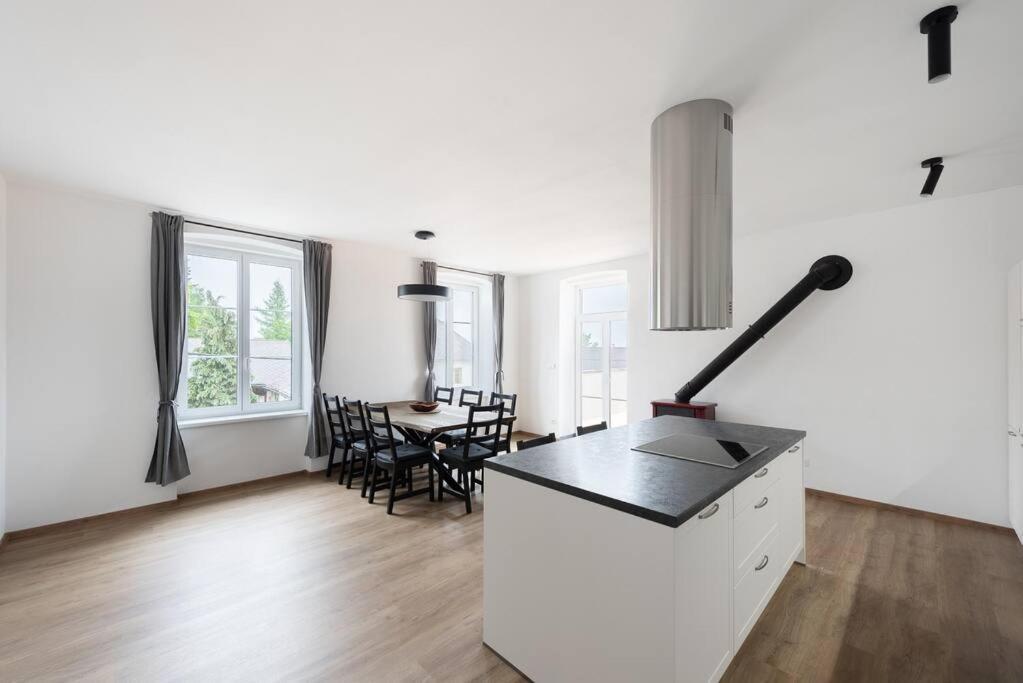 Vacov Apartment מראה חיצוני תמונה