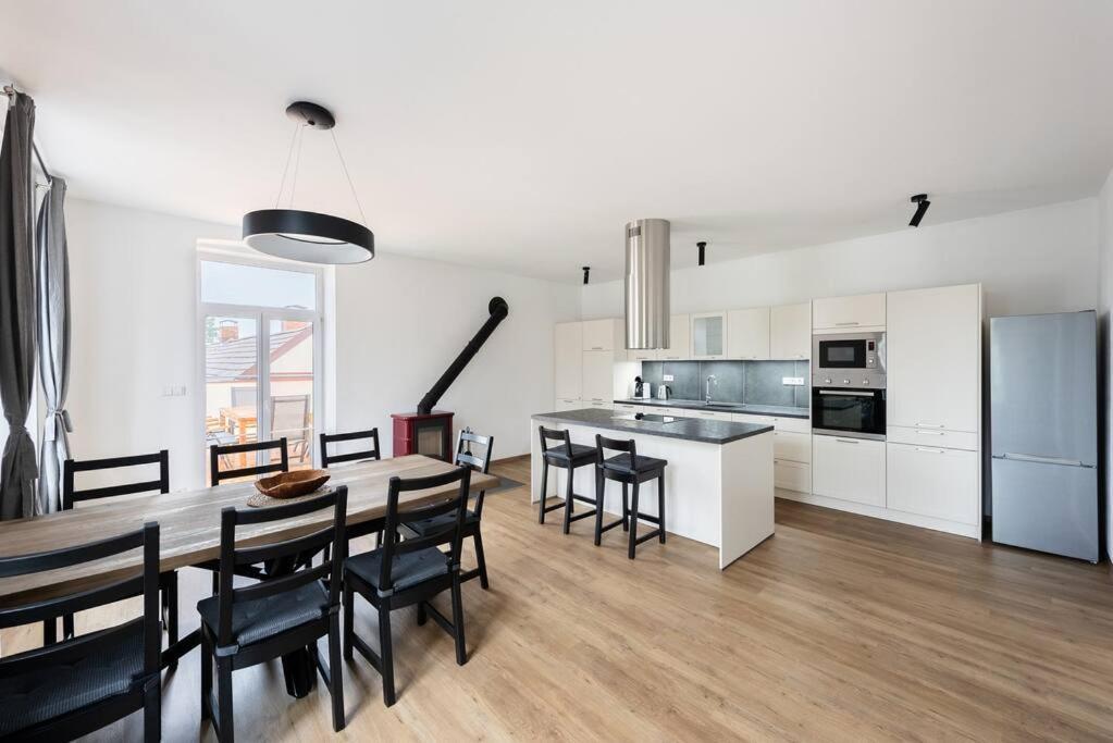Vacov Apartment מראה חיצוני תמונה
