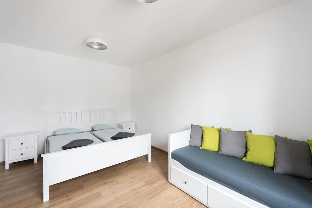 Vacov Apartment מראה חיצוני תמונה